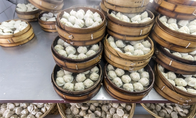 Hãng thực phẩm lớn ở Trung Quốc thu hồi há cảo nghi nhiễm tả