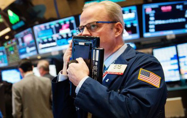 Trong phiên giao dịch ngày 21/2, chứng khoán Mỹ chìm trong sắc đỏ (Ảnh: Internet)