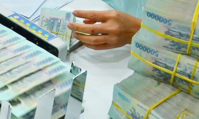 Sau Tết, nhiều ngân hàng tăng lãi suất huy động để hút tiền gửi