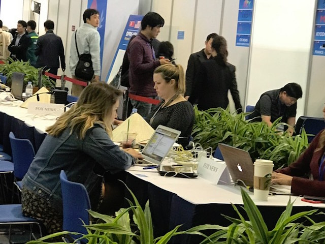 Khu vực các phóng viên của hãng FOX NEW làm việc