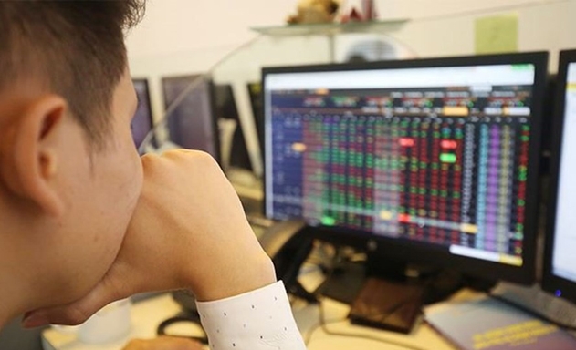 Nhiều cơ hội để cổ phiếu ngành dược thoát khỏi sự chìm lấp