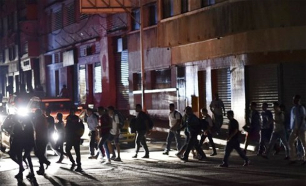 Venezuela chìm trong bóng tối nhiều ngày qua