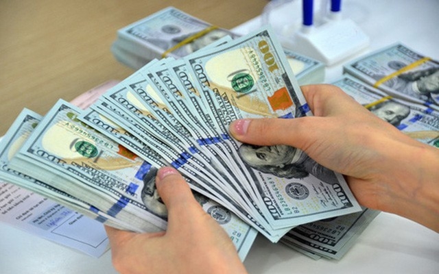 Giá USD tự do rẻ hơn ngân hàng (Ảnh Internet)