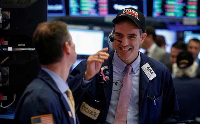 Chỉ số trung bình công nghiệp Dow Jones chứng kiến đà tăng khá mạnh khi các nhà đầu tư hồi hộp chờ đợi về những thông tin của thoả thuận thương mại giữa Mỹ và Trung Quốc (Ảnh Internet)