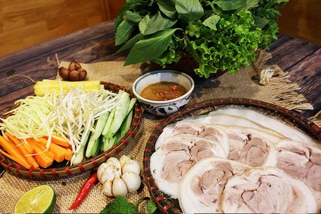 Bánh tráng thịt heo – món ăn dân dã của xứ Đà Thành