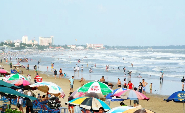 Trong khi một số tour nước ngoài tăng giá nhẹ thì tour trong nước ổn định giá, thậm chí để kích cầu du lịch trong nước, một số công ty lữ hành còn giảm giá cho du khách