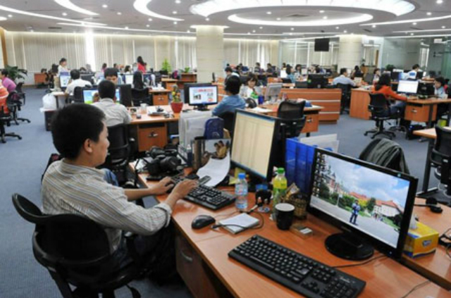 Tổng tỷ lệ cổ tức năm 2018 mà FPT Online trả cho cổ đông là 130% bằng tiền mặt