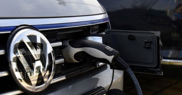 Các chính phủ và công ty châu Âu sẽ hình thành một liên minh nghiên cứu và phát triển pin thế hệ mới dành cho xe ô tô điện (Ảnh Internet)