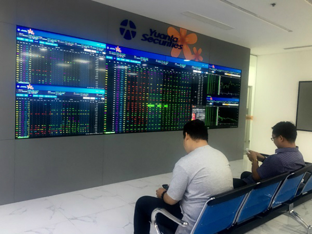 Hiện tượng Sell in May xảy ra khi thị trường gặp khoảng trống thông tin