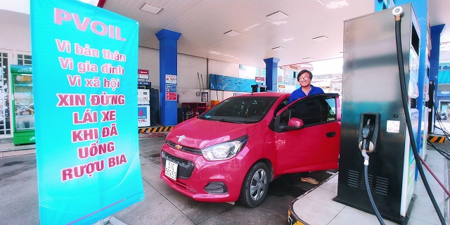 PV OIL gửi đi thông điệp Vì bản thân, gia đình và xã hội xin đừng lái xe khi đã uống rượu bia