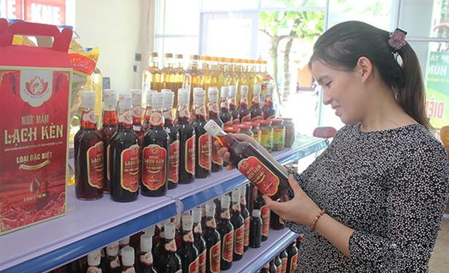 “Nước mắm Lạch Kèn” của HTX được người tiêu dùng ưa chuộng