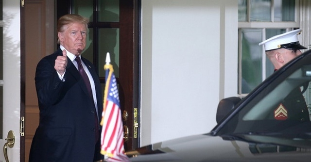 Chứng khoán Mỹ tăng điểm trở lại khi được Tổng thống Mỹ trấn an (Ảnh Internet)