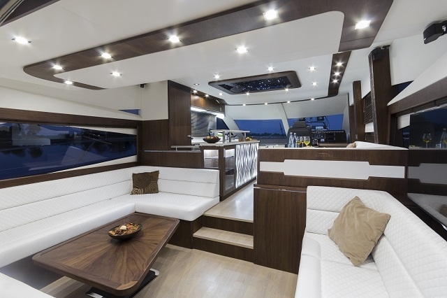 Phòng khách sang trọng với thiết kế tối tân