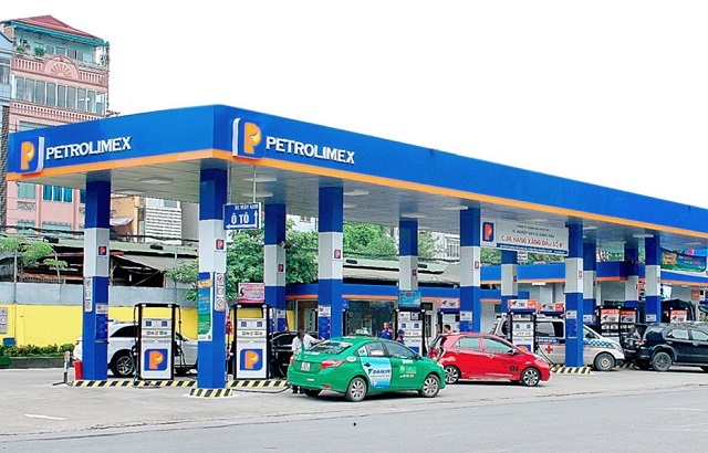 PLX góp phần củng cố sắc xanh thị trường