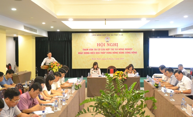 Hội nghị “Tham vấn tổ chức lại, tái cơ cấu HTX nông nghiệp hoạt động hiệu quả thấp vùng Đồng bằng sông Hồng