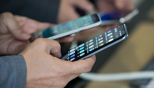 Google dừng hợp tác với Huawei làm nhiều người lo ngại điện thoại của hãng này không được cập nhật phần mềm Android, mất nhiều tính năng (Ảnh Internet)