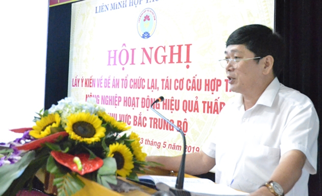 Phó Chủ tịch Liên minh HTX Việt Nam Lê Văn Nghị phát biểu tại Hội nghị