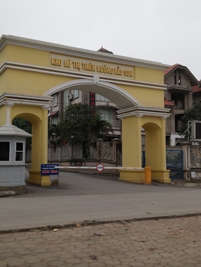 Cổng vào khu đô thị Thiên đường Bảo Sơn