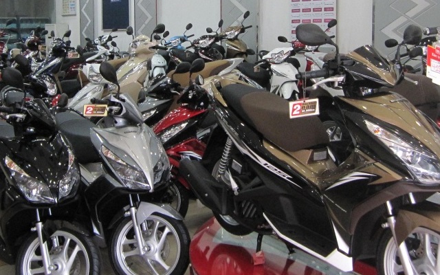 Tiêu thụ xe máy vẫn tăng trước đề xuất 'cấm' (Ảnh Internet)