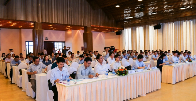 Hội nghị Tổng kết 15 năm thực hiện Nghị quyết 13 về tiếp tục đổi mới, phát triển và nâng cao hiệu quả kinh tế tập thể và sơ kết phong trào thi đua Đổi mới, phát triển các HTX nông nghiệp theo Luật HTX năm 2012 ngày 24/5 tại Kon Tum.