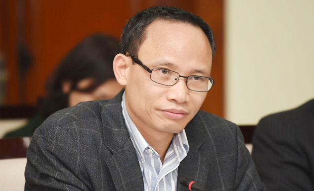 TS. CẤN VĂN LỰC, Thành viên Hội đồng Tư vấn chính sách tài chính - tiền tệ quốc gia