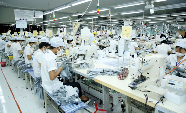 Nguy cơ dư thừa lao động khi đối diện với CMCN 4.0 đang dần hiện hữu