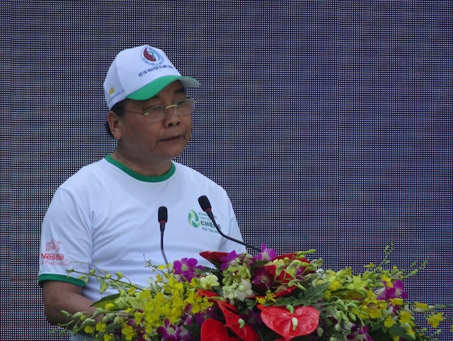 Thủ tướng Chính phủ Nguyễn Xuân Phúc phát động phong trào toàn quốc chống rác thải nhựa.