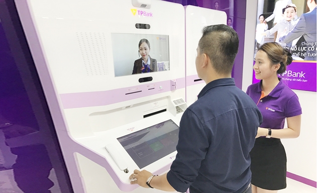 Ngân hàng số phải cạnh tranh gay gắt hút khách hàng