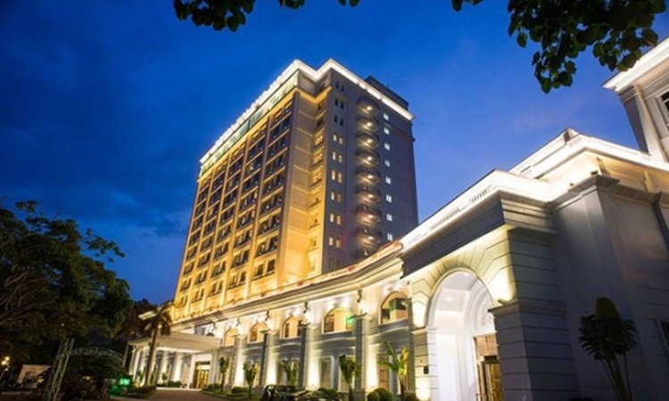 RIC vẫn tăng mạnh bất chấp thua lỗ