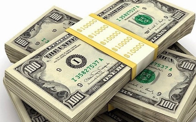 Giá USD tiếp tục giảm tại nhiều ngân hàng (Ảnh Internet)