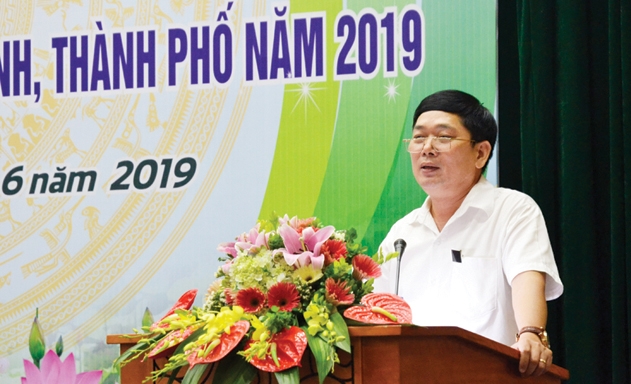 Phó Chủ tịch Lê Văn Nghị: Nếu cung - cầu không được kết nối thì sẽ diễn ra cảnh được mùa, mất giá, nên cần thông qua những Hội nghị như thế này để các bên lắng nghe ý kiến, nhu cầu của nhau để cùng nhau tháo gỡ vướng mắc để kết nối với nhau