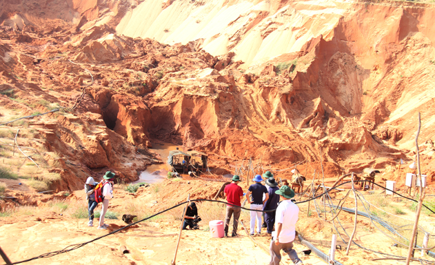 Một điểm khai thác titan ở Bình Thuận