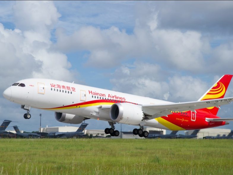 7. Hainan Airlines Xếp hạng năm 2018: thứ 8 Hãng hàng không Hải Nam đã giành giải thưởng Hàng không tốt nhất tại Trung Quốc, Nhân viên hàng không tốt nhất cho các công ty hàng không ở Trung Quốc và hạng thương gia tốt nhất trên thế giới trong năm nay. Photo: Boeing