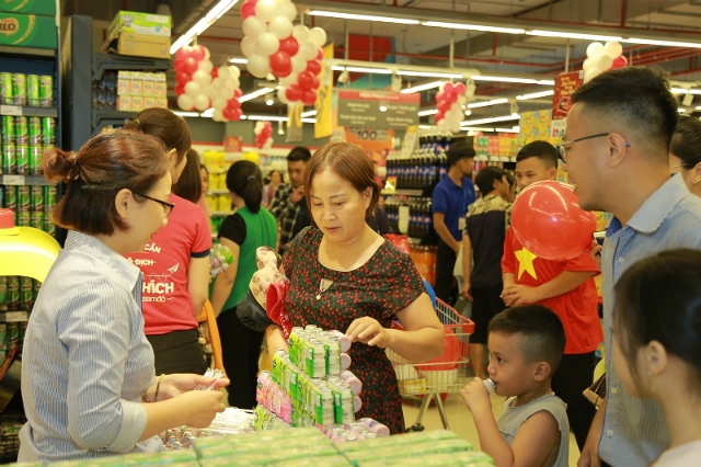 Siêu thị VinMart nhận được sự quan tâm của đông đảo khách hàng