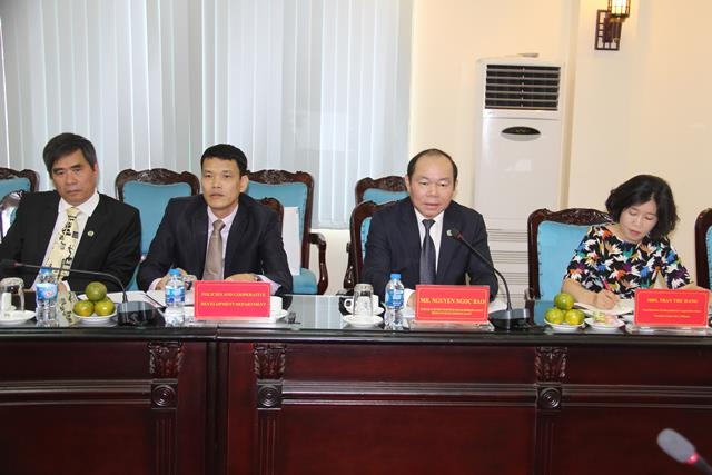 Chủ tịch Liên minh HTX Việt Nam Nguyễn Ngọc Bảo cùng lãnh đạo Liên minh HTX Việt Nam tại cuộc làm việc