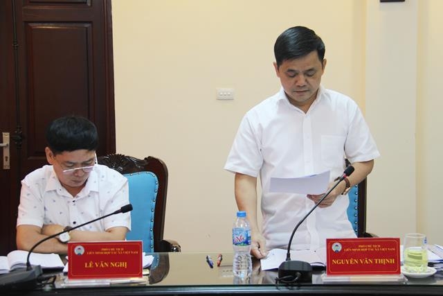 Phó chủ tịch Liên minh HTX Việt Nam Nguyễn Văn Thịnh phát biểu tại hội nghị