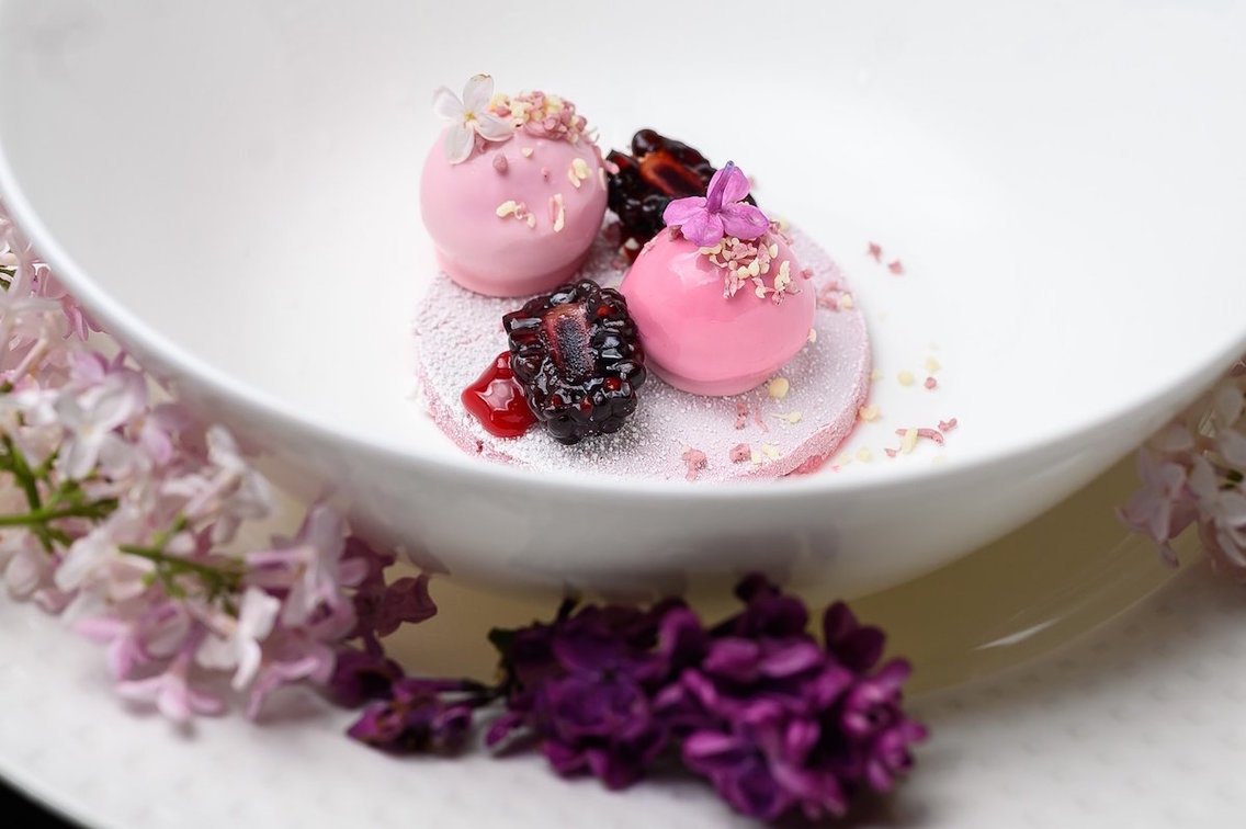 19. Nhà hàng Twins Garden (Moscow) Twins Garden trưng bày những món ăn xa hoa