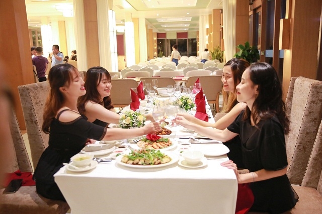 Bữa tối theo phong cách set menu tại nhà hàng Fish Cá – FLC Sầm Sơn