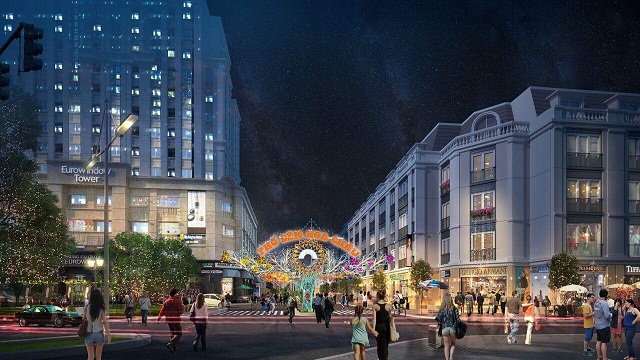 Không gian sầm uất tại phố đêm Hoa Châu