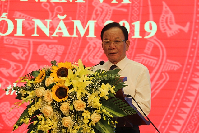 Ông Hoàng Văn Chất, Bí thư tỉnh uỷ, Chủ tịch HĐND tỉnh Sơn La phát biểu tại hội nghị.