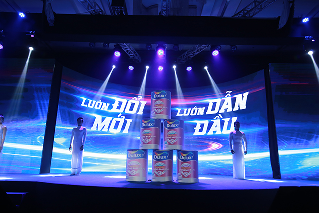 Dulux EasyClean chống bám bẩn