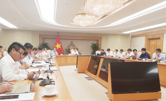 Chủ tịch Liên minh HTX Việt Nam Nguyễn Ngọc Bảo tham gia cuộc họp quan trọng do Phó Thủ tướng Vương Đình Huệ chủ trì