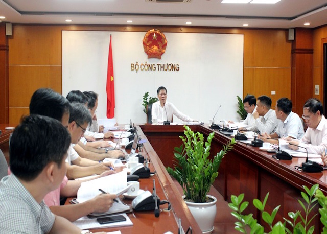 Cuộc họp giữa một số đơn vị thuộc Bộ Công Thương về các dự án năng lượng trọng điểm (Ảnh: Bộ Công Thương)