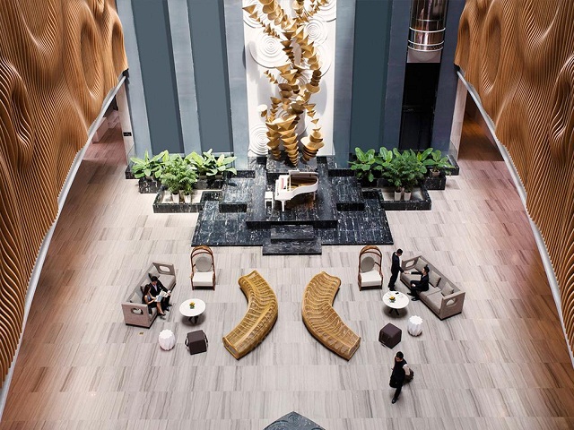 Tính đến 2018, toàn Bà Rịa - Vũng Tàu chỉ có 4 khách sạn 5 sao (riêng TP Vũng Tàu có 2), 16 khách sạn 4 sao, rất khiêm tốn so với tiềm năng du lịch vốn có.