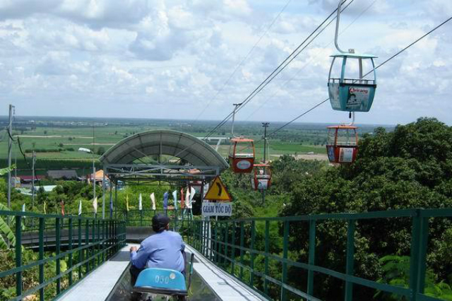 Cáp treo Núi Bà Tây Ninh trả cổ tức năm 2018 bằng tiền tỷ lệ 20%