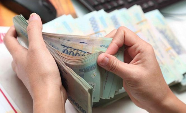 Dự báo đến quý III, một số nhà băng có thể đụng trần hạn mức tín dụng, không còn dư địa cho vay, điều này sẽ ảnh hưởng đến kết quả kinh doanh của ngân hàng và nhu cầu vốn cho sản xuất kinh doanh của các DN