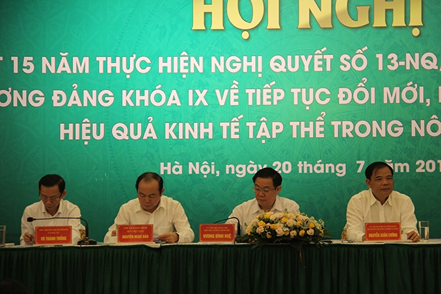 Chủ toạ Hội nghị