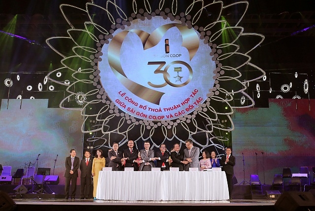 Lễ công bố thỏa thuận hợp tác giữa Saigon Co.op và HDBank