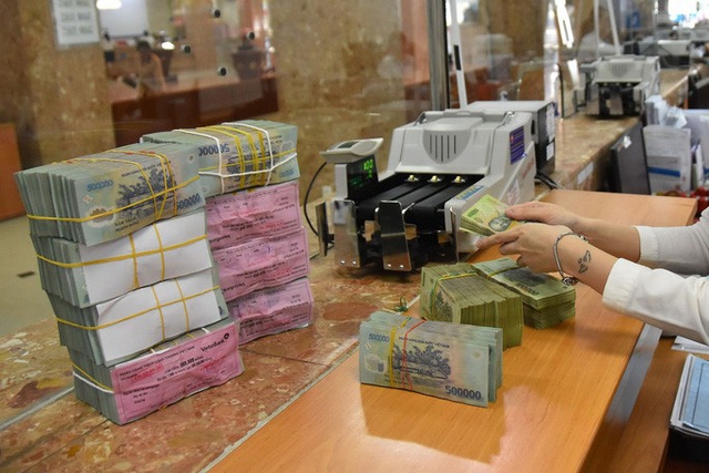 Từ 1/8, một số ngân hàng giảm lãi suất cho vay (Ảnh Internet)