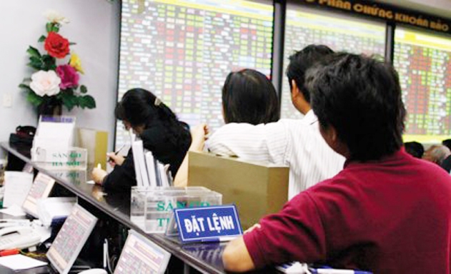 Cổ phiếu bất động sản tìm cơ hội trong khó khăn